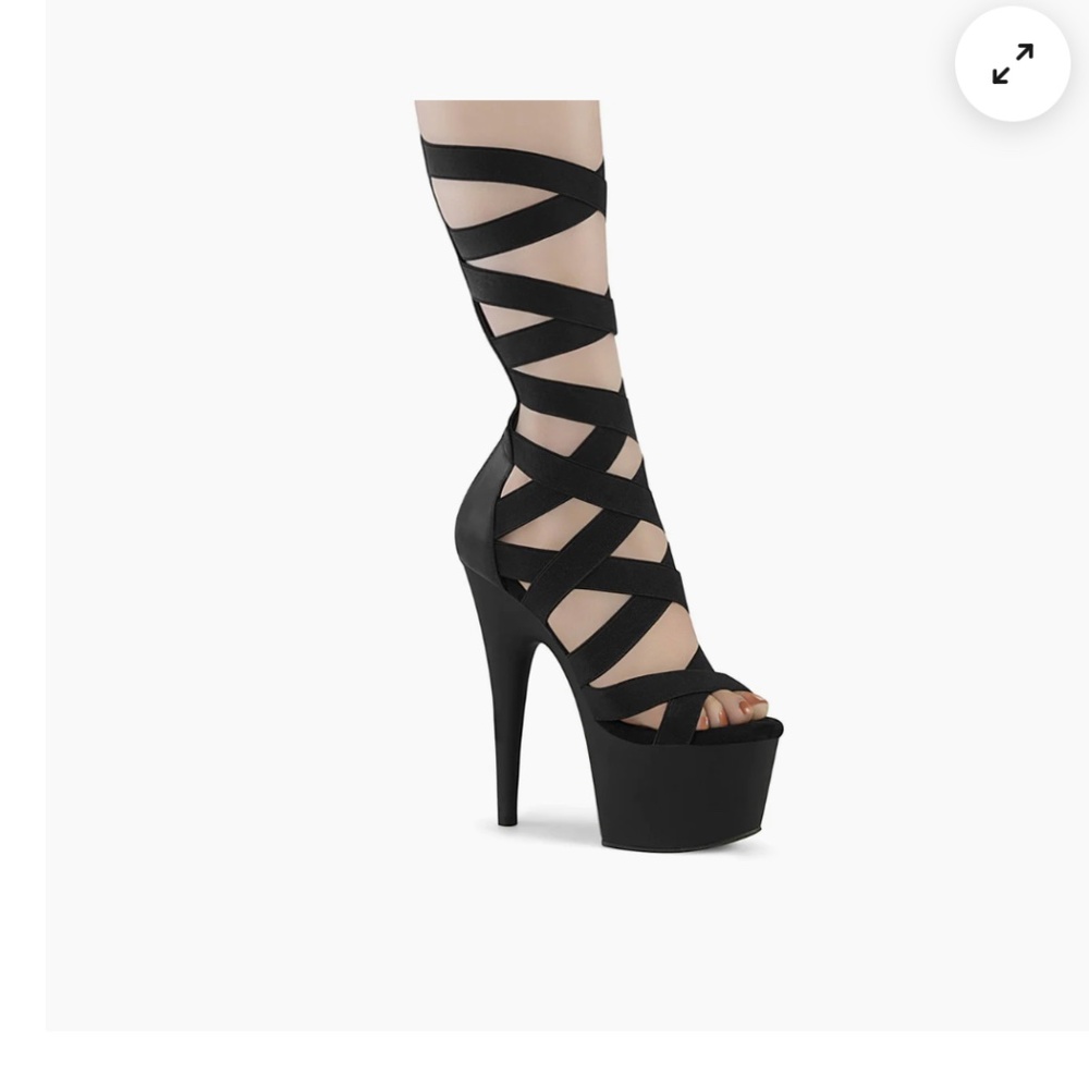 Black pleaser heels